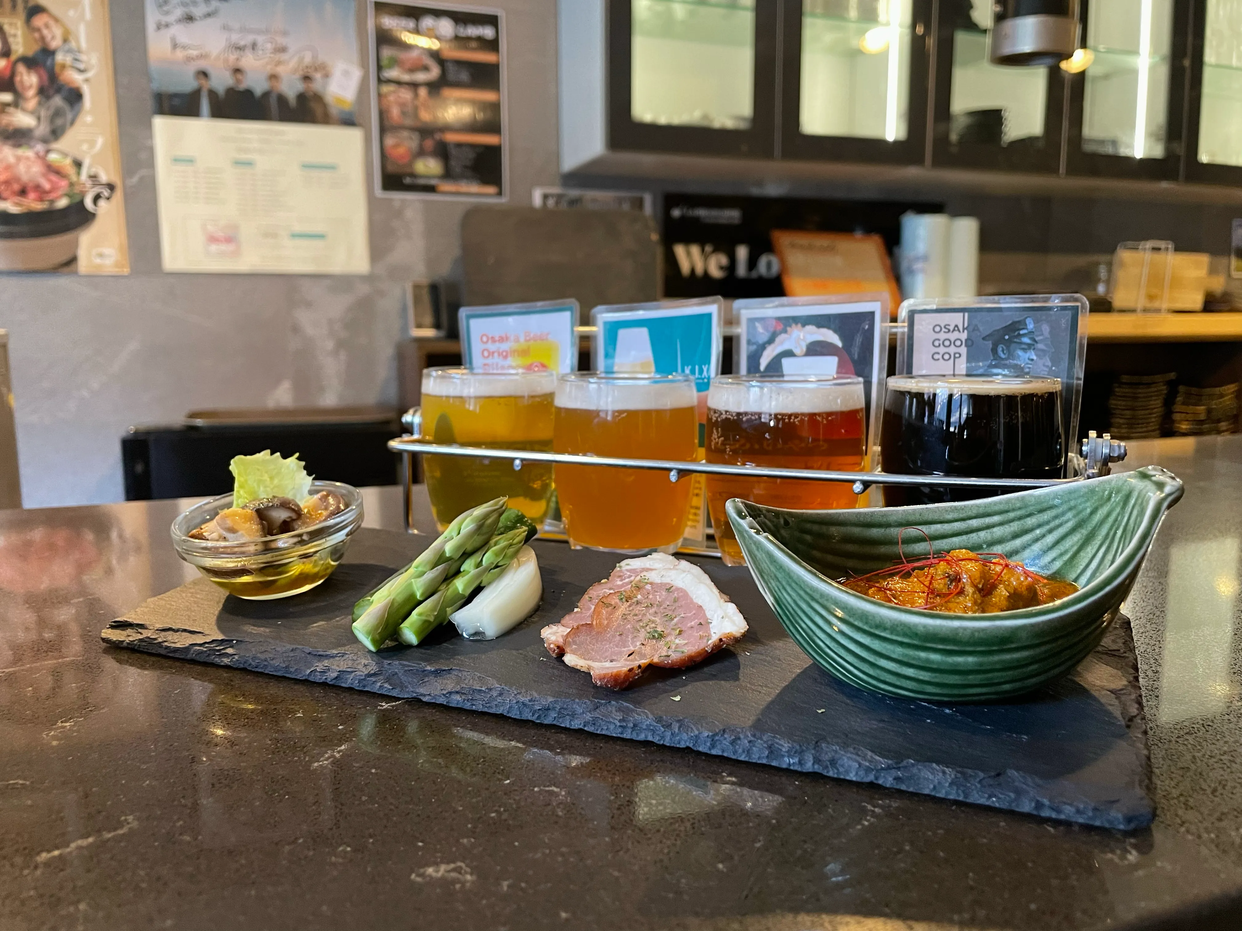 ビールと羊 店内